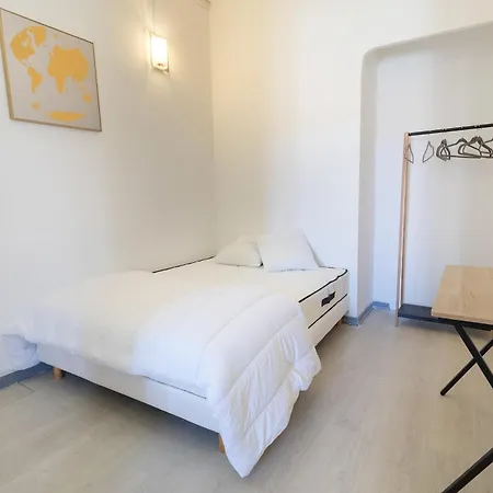 Apartment Le 1er Equipes Au Coeur De Beziers